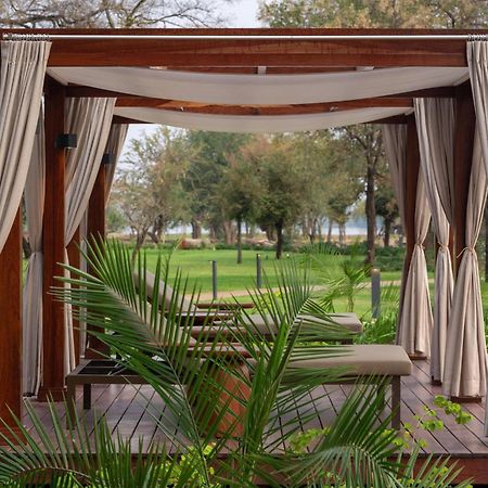 Radisson Blu Mosi-Oa-Tunya Livingstone Resort Zewnętrze zdjęcie