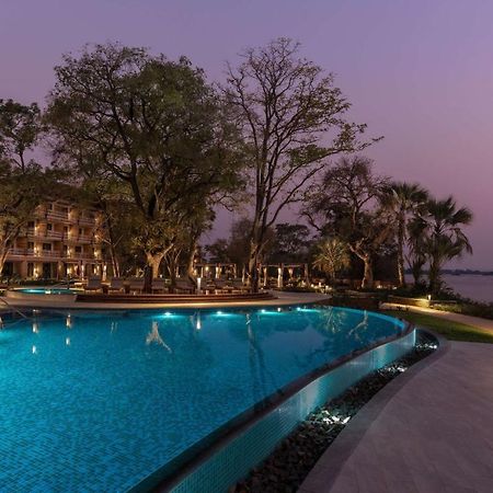 Radisson Blu Mosi-Oa-Tunya Livingstone Resort Zewnętrze zdjęcie