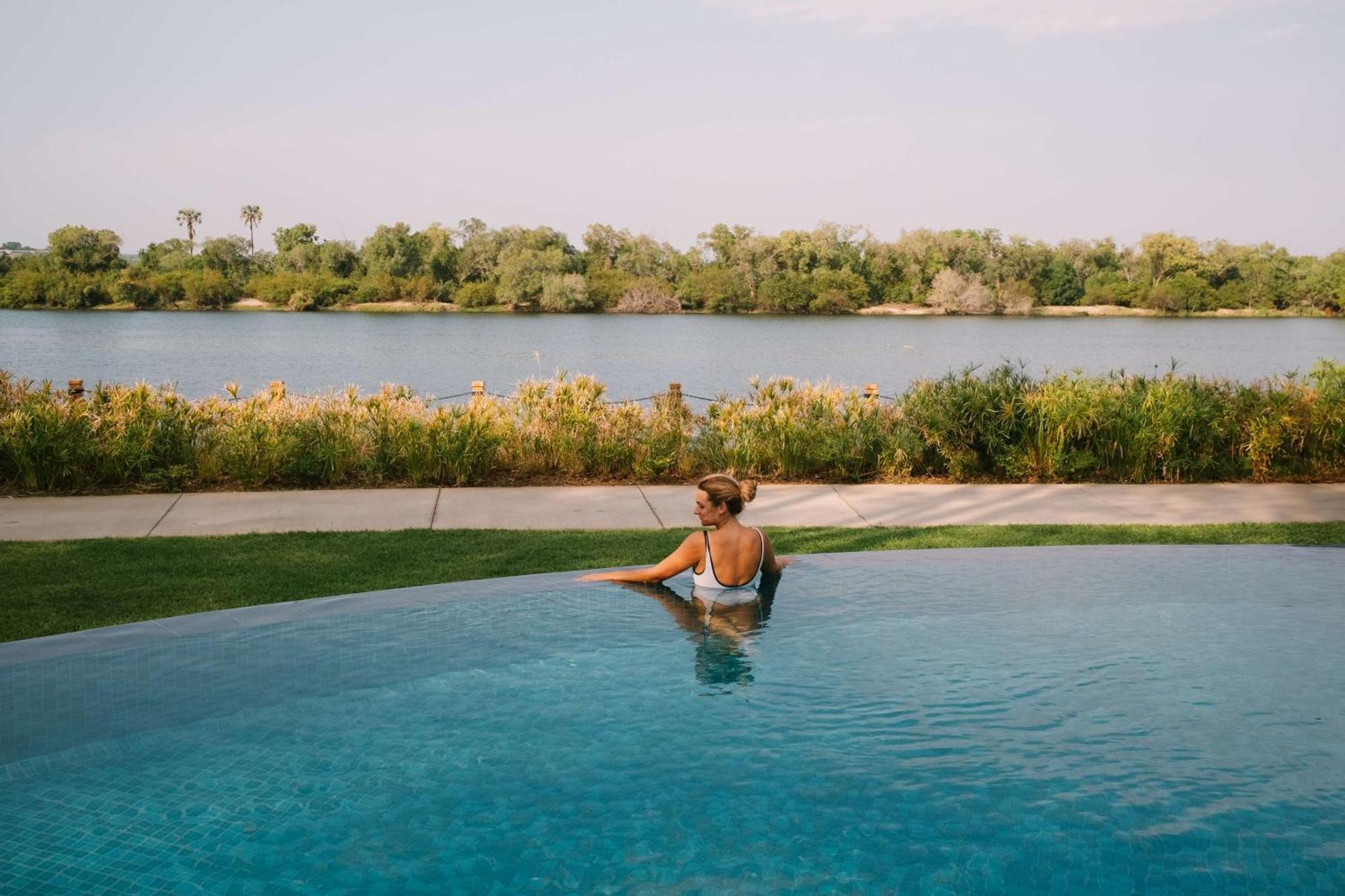 Radisson Blu Mosi-Oa-Tunya Livingstone Resort Zewnętrze zdjęcie