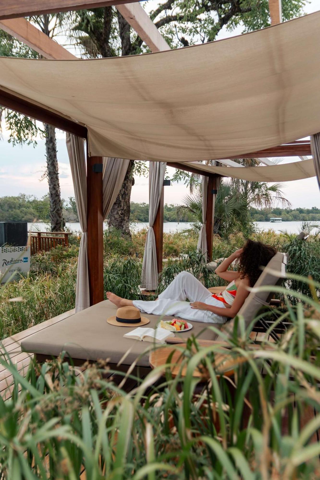 Radisson Blu Mosi-Oa-Tunya Livingstone Resort Zewnętrze zdjęcie